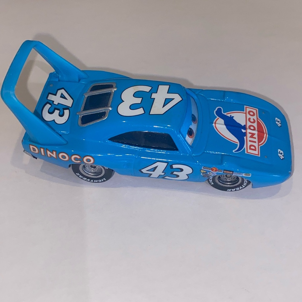 Disney Cars Diecast 🦕 Dinoco 43